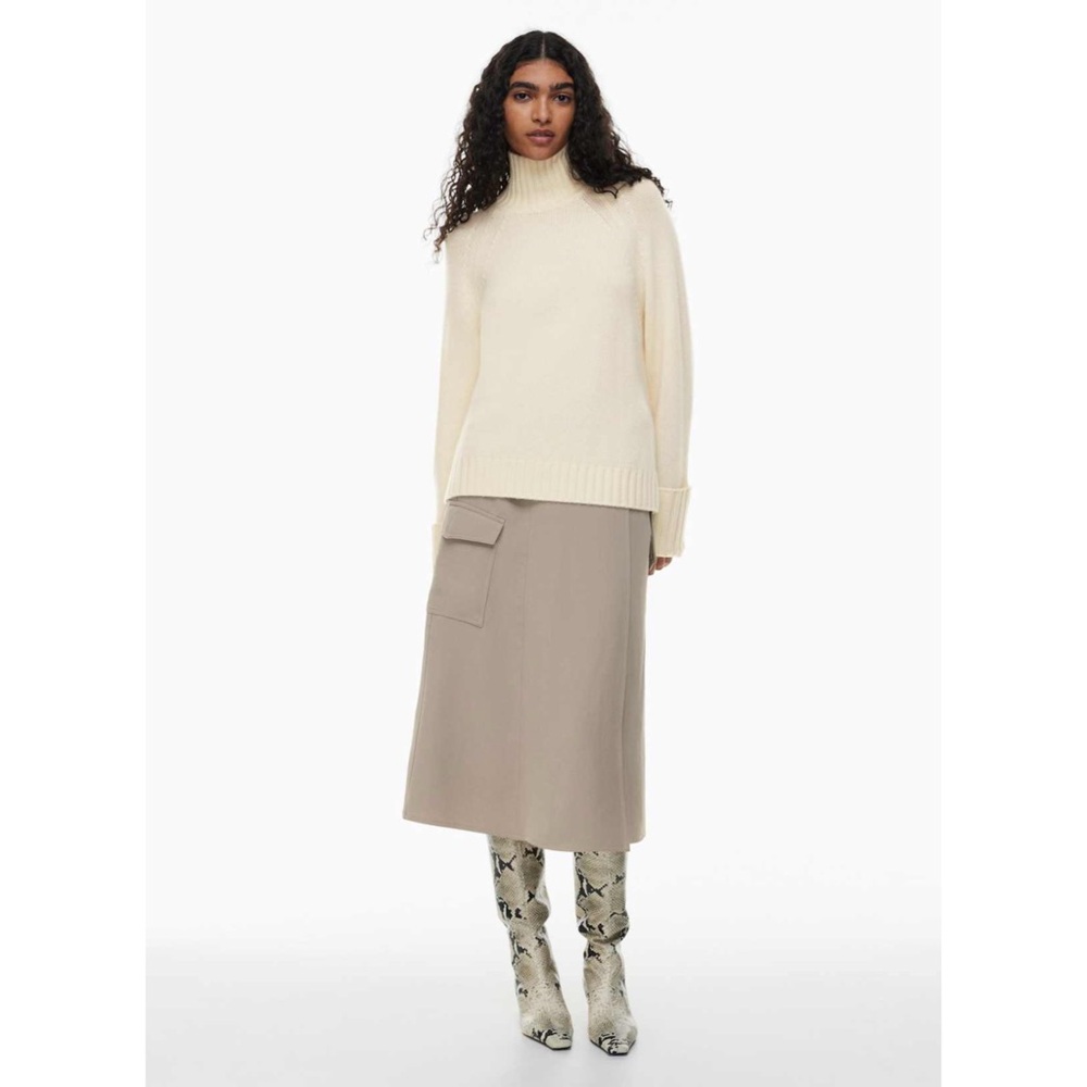 Wilfred Luxe Cashmere Jan Sweater in whisper white, size XS - Picture 2 of 4